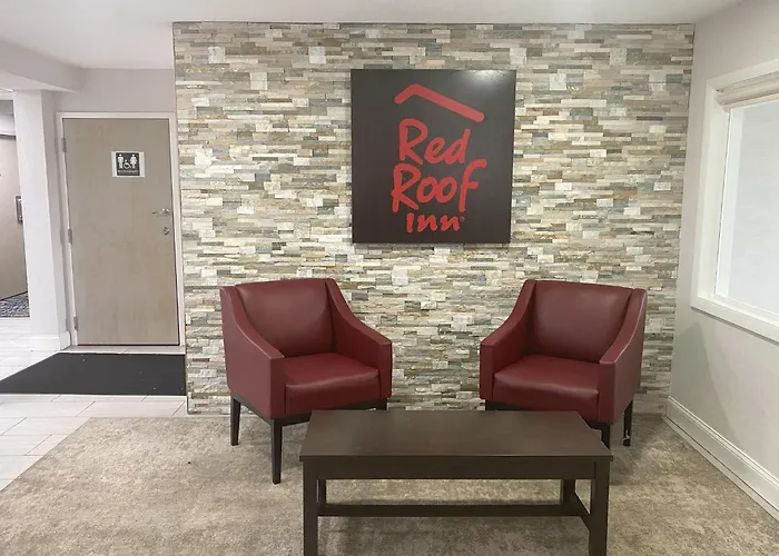 Red Roof Hotel 2*